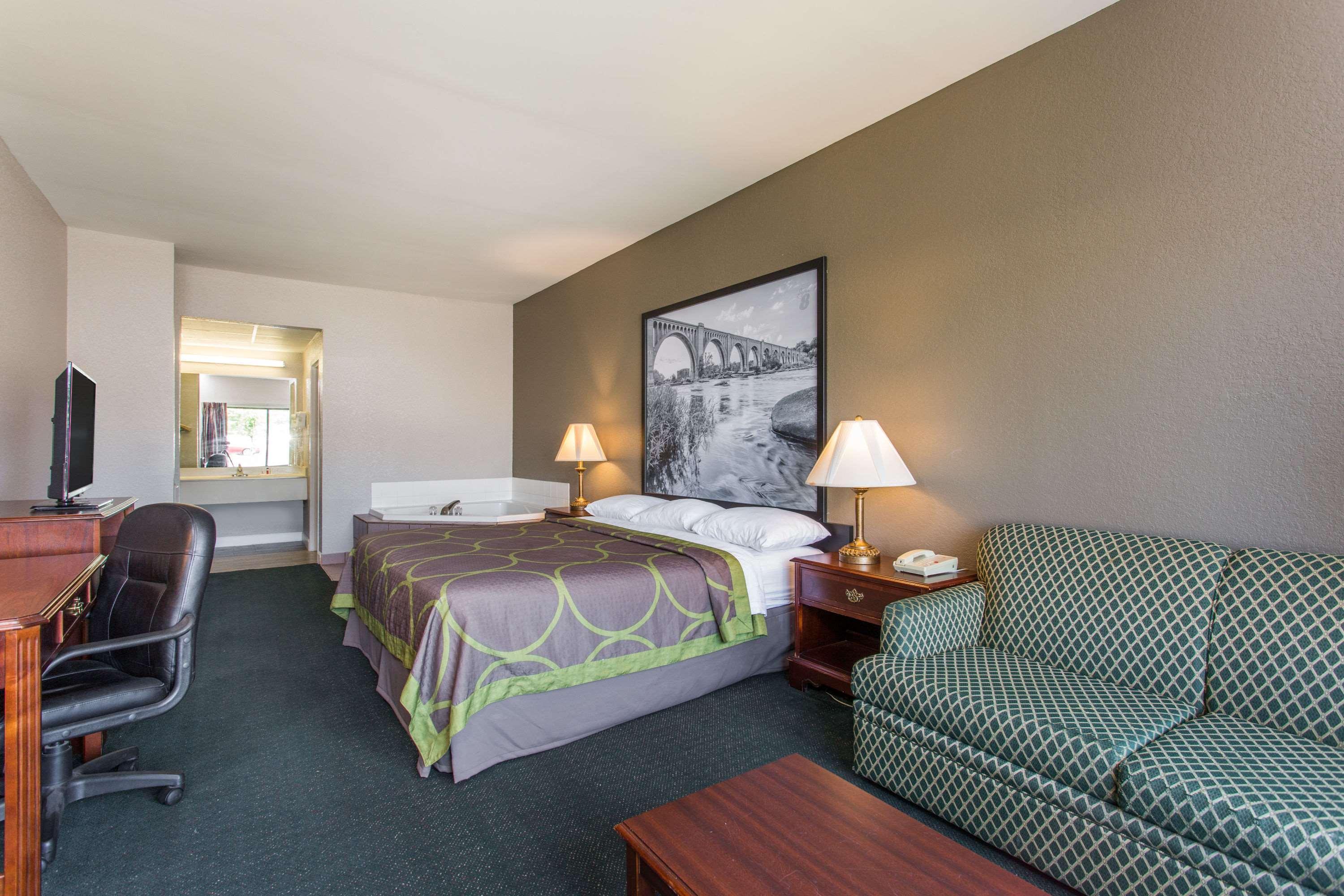 Motel Super 8 By Wyndham Petersburg Zewnętrze zdjęcie
