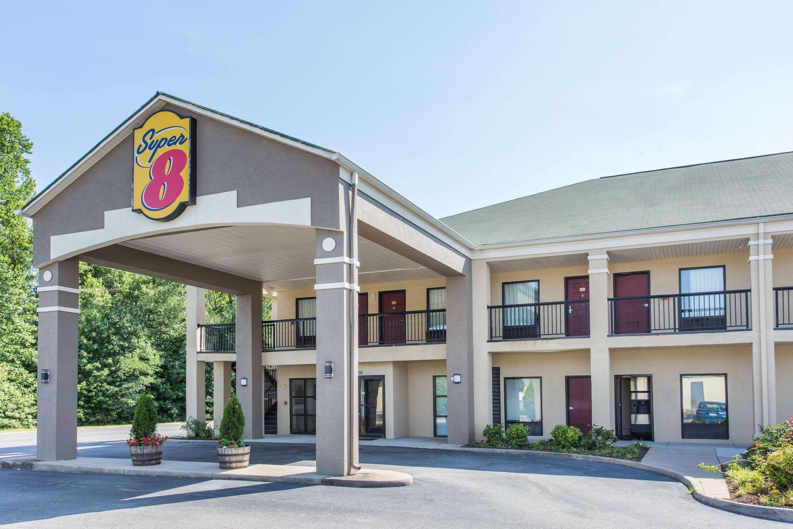Motel Super 8 By Wyndham Petersburg Zewnętrze zdjęcie