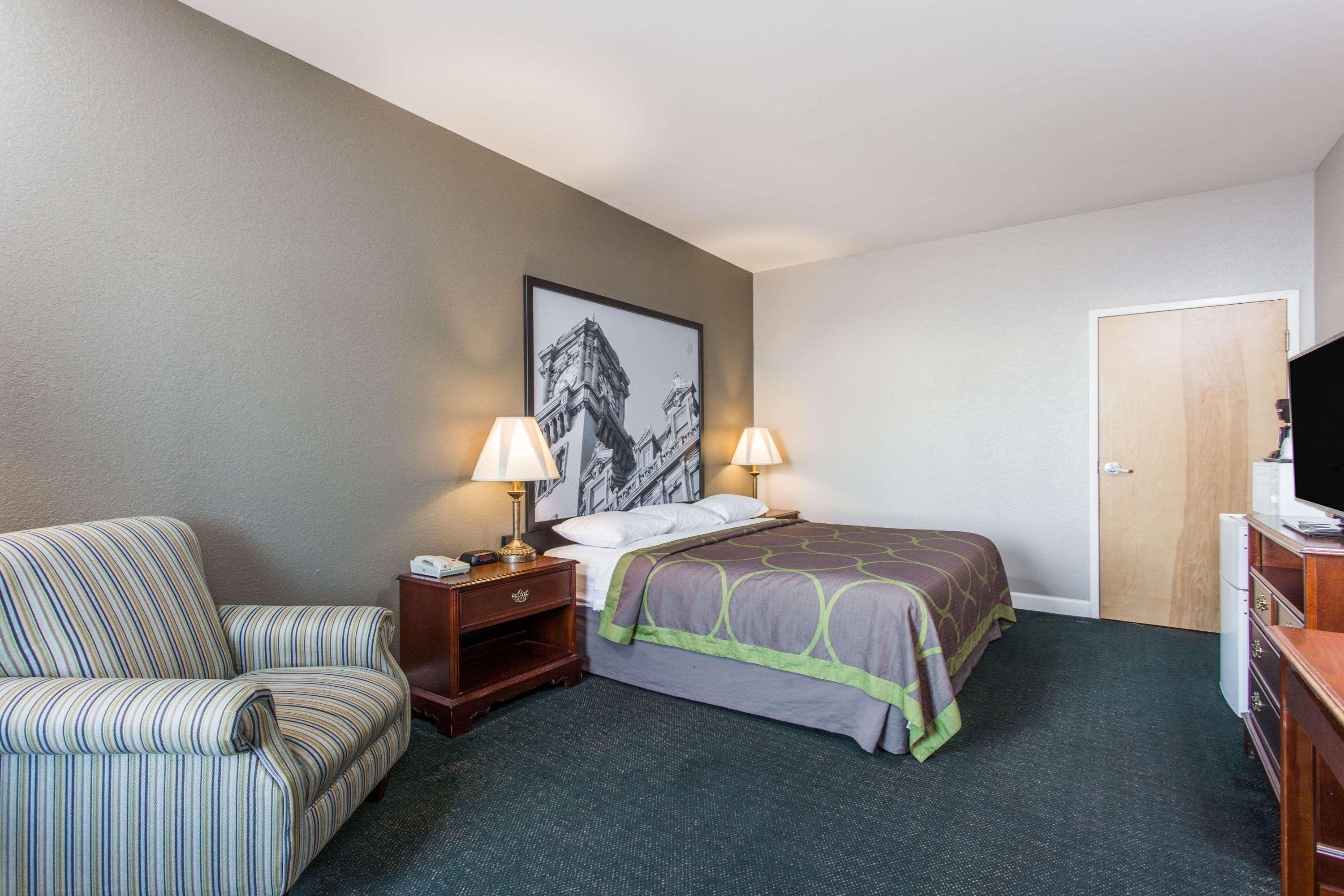 Motel Super 8 By Wyndham Petersburg Zewnętrze zdjęcie